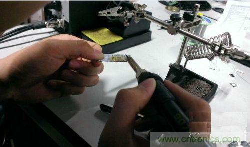 制作U盤全過程，由PCB做起