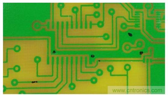 蝕刻板。注意記號(hào)筆墨水仍然非常完整