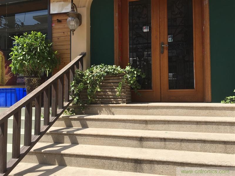 無邊框的 nubia Z9 ，一款既有驚喜，又有驚艷的智能手機