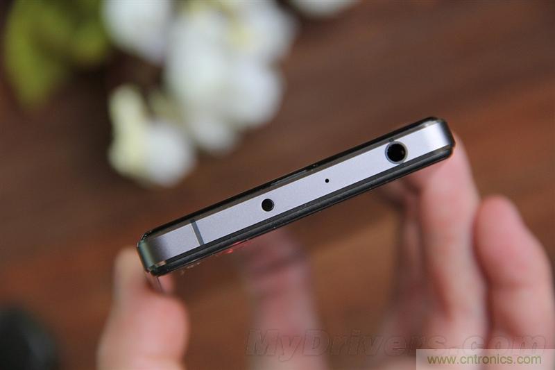 無邊框的 nubia Z9 ，一款既有驚喜，又有驚艷的智能手機