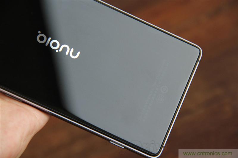 無邊框的 nubia Z9 ，一款既有驚喜，又有驚艷的智能手機