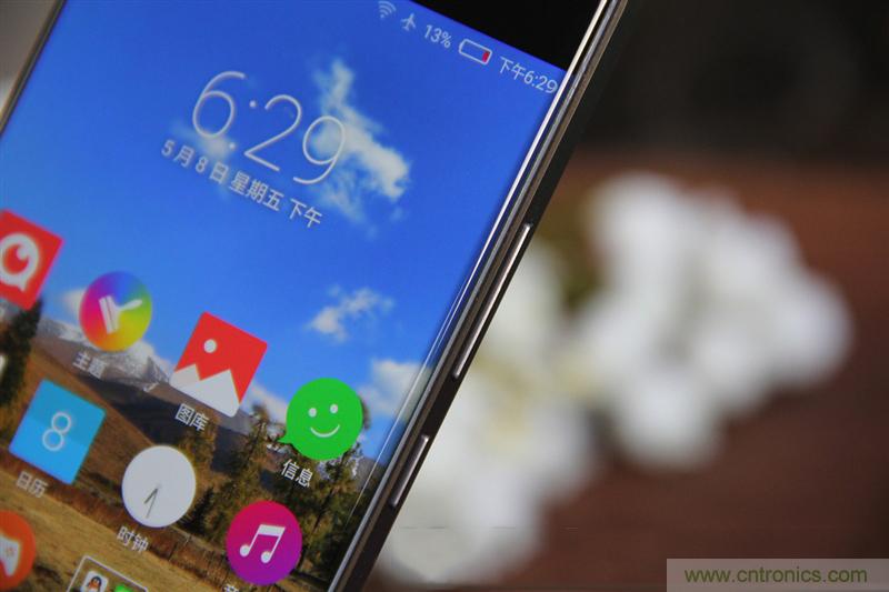 無邊框的 nubia Z9 ，一款既有驚喜，又有驚艷的智能手機