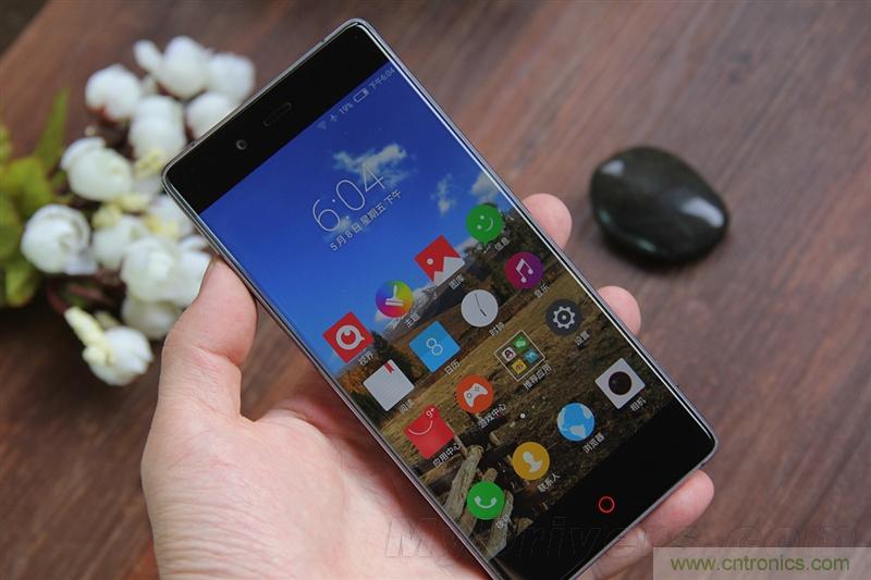 無邊框的 nubia Z9 ，一款既有驚喜，又有驚艷的智能手機