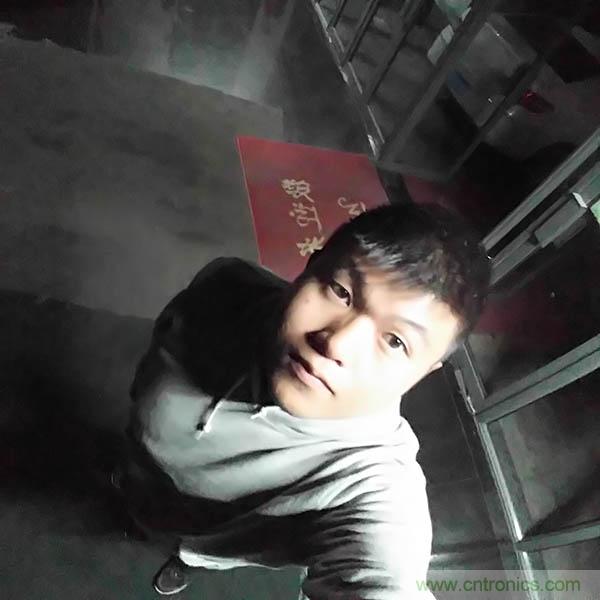 業(yè)界良心 LG V10 評測:剛毅、冷峻，不失人性化