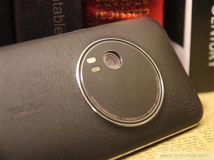 能媲美微單的 Zenfone Zoom測評(píng)：請(qǐng)叫我&ldquo;奧利奧&rdquo;拍照手機(jī)