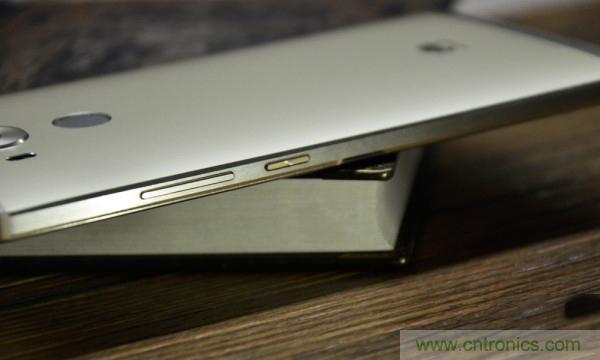 新旗艦Mate 8全評測：橫空出世！能否延續(xù)一機(jī)難求？