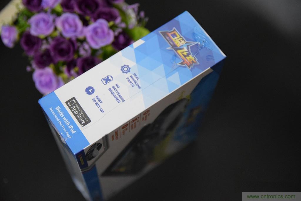 虛擬與現(xiàn)實相結(jié)合的飛車游戲，讓你體驗速度與激情的碰撞！