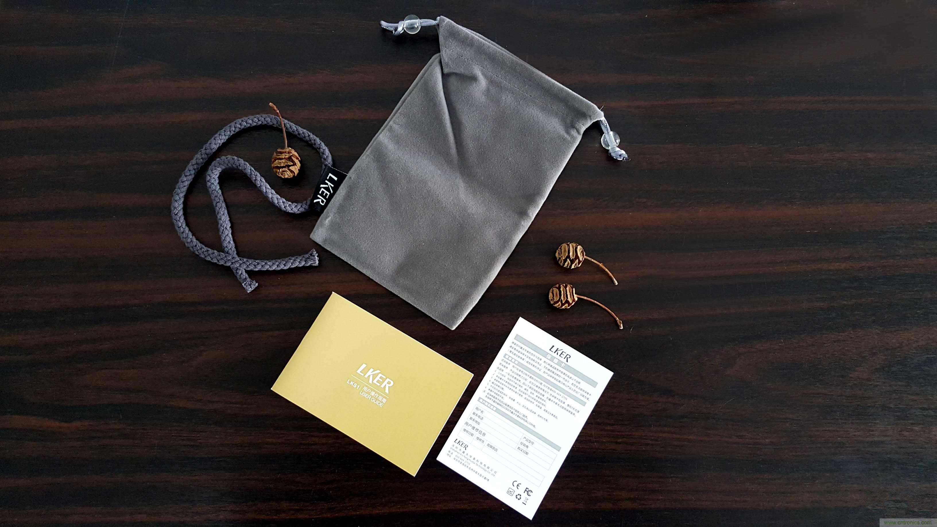 搞怪&ldquo;美人魚&rdquo;盡享靈克藍(lán)牙音箱的天籟之音！