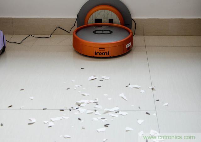 智能導(dǎo)航掃地機(jī)器人，以內(nèi)更靠譜！