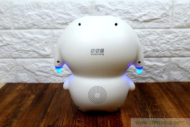 &ldquo;爸爸再不陪我，我就長(zhǎng)大了&rdquo;&mdash;&mdash;小騰機(jī)器人