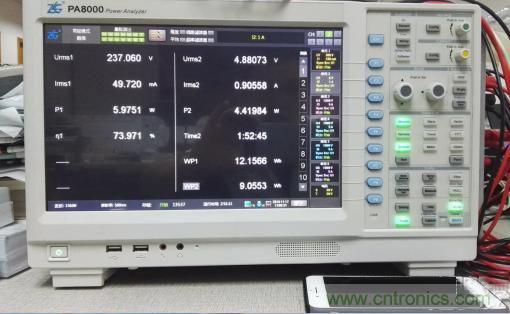 &ldquo;瘋7&rdquo;手機(jī)充電實(shí)測(cè)：為何沿用傳統(tǒng)充電模式？