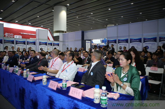 第七屆2019亞太自助售貨行業(yè)高峰論壇暨新品發(fā)布會將于2月在廣州召開 第七屆2019亞太自助售貨行業(yè)高峰論壇暨新品發(fā)布會將于2月在廣州召開