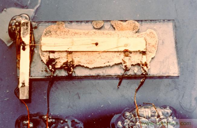 集成電路是如何被發(fā)明的？