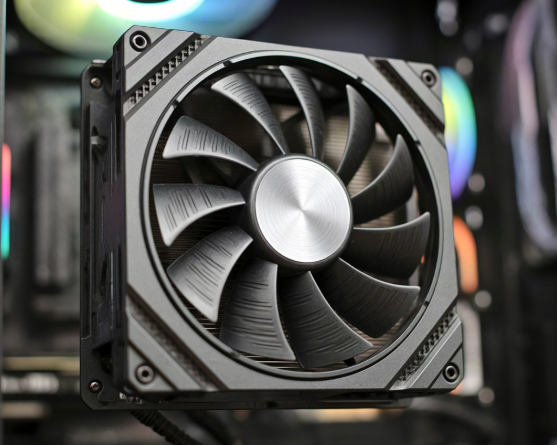 CPU總是過熱降頻？工程師教你只看這5個核心參數(shù)，選出高性價比靜音風扇